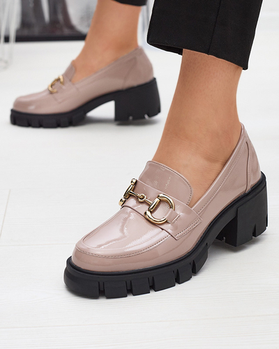 Svetlohnedé dámske lakované mokasíny s ornamentom Neriea - Obuv