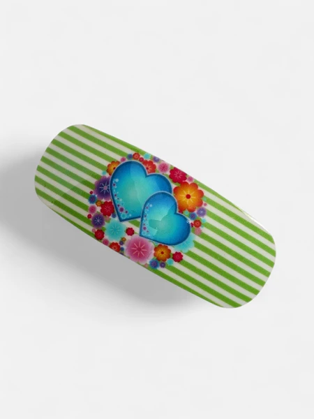 Barvita otroška sponka za lase s srčki