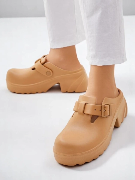 Royalfashion Dámske sandále na podrážke Voxones