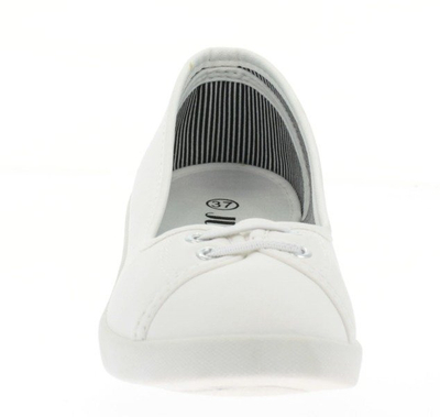 Białe balerinki na koturnie  - Obuwie