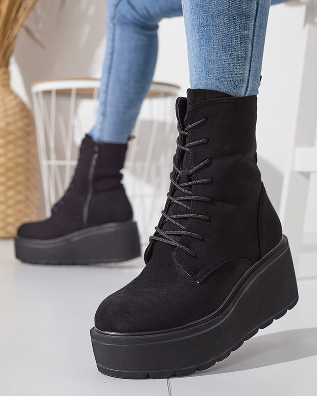 OUTLET Čierne čižmy na platforme Jeanne - Obuv