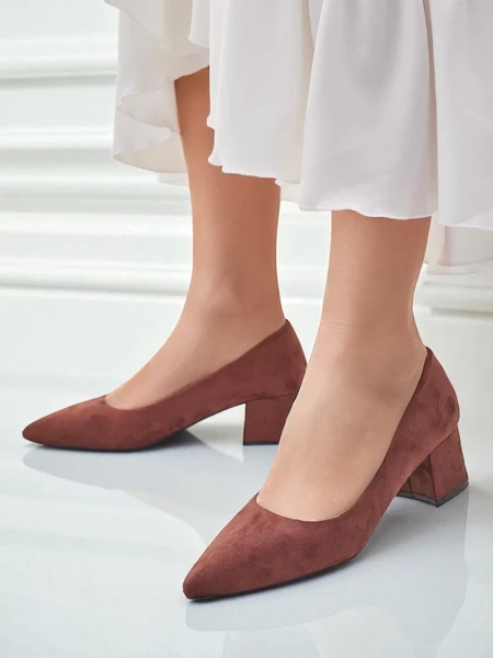 Aurelia Classico – Rjavi ženski salonarji iz semiša s peto 4,5 cm