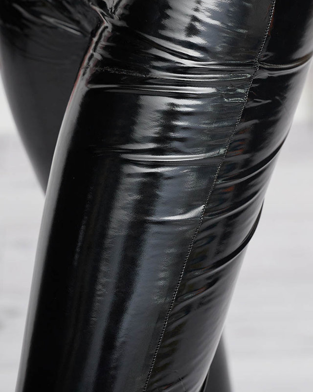 Čierne dámske vinylové legíny - Oblečenie