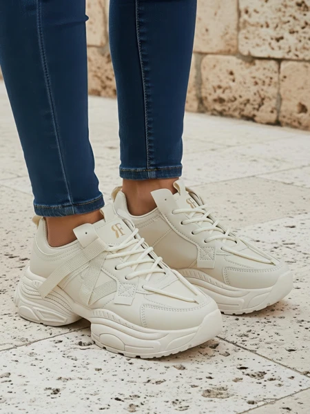 Bež ženske superge Platina Roma s plosko peto eko usnje 5 cm