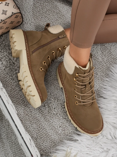 Ženski škornji s krznom Tessara