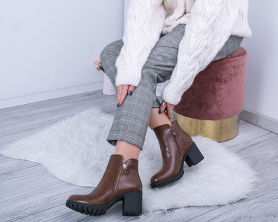 Hnědé boty na sloupku Joanne - Obuv