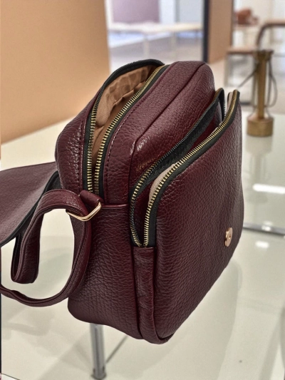 Royalfashion Vsestranska kvadratna torbica iz eko usnja