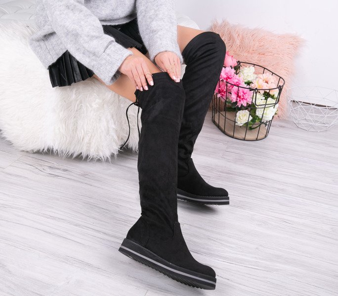 Czarne kozaki na platformie Emily - Obuwie