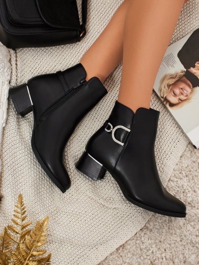 Eko usnjeni ženski gležnarji z metulji Bravelle