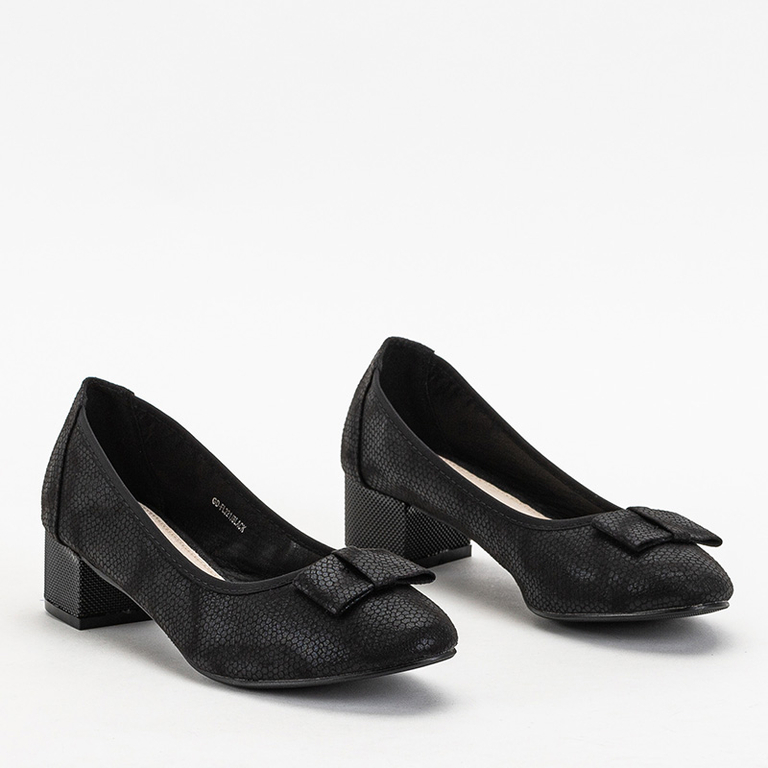 Čierne dámske lodičky s razbou Vetina a mašľou - Topánky