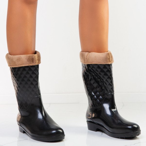 Čierne vysoké topánky s izoláciou Hroch - Obuv