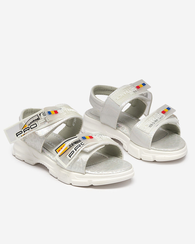 Biele detské sandálky zapínané na suchý zips Keris - Obuv