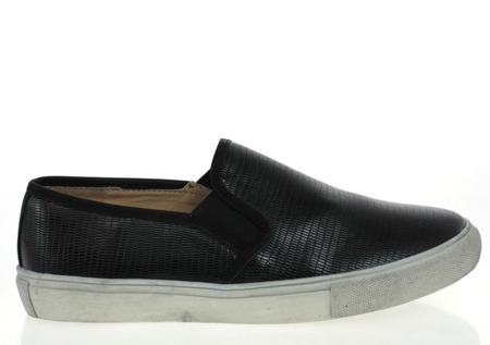 Černá skluzavka na obuv Xiomara 1