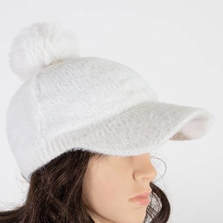 Dámska biela čiapka so šiltom a pomponom - Čiapky