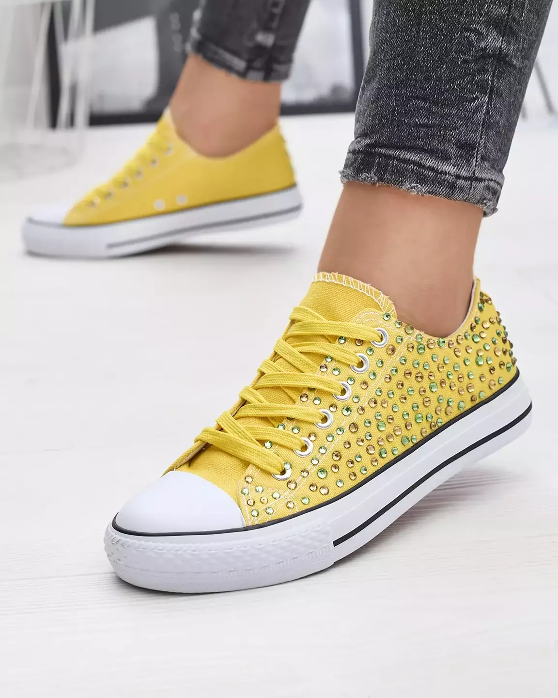 Dámske tenisky so žltými zirkónmi Amando- Footwear