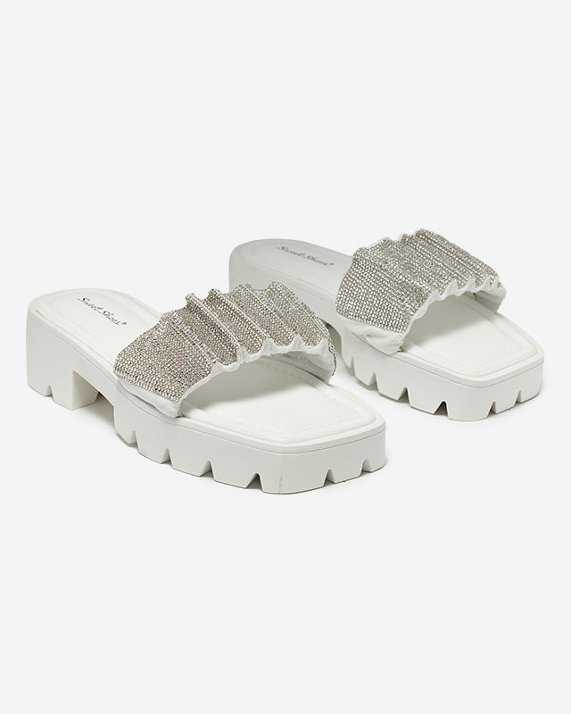 OUTLET Biele dámske papuče s kubickými zirkónmi Emkoy- Obuv