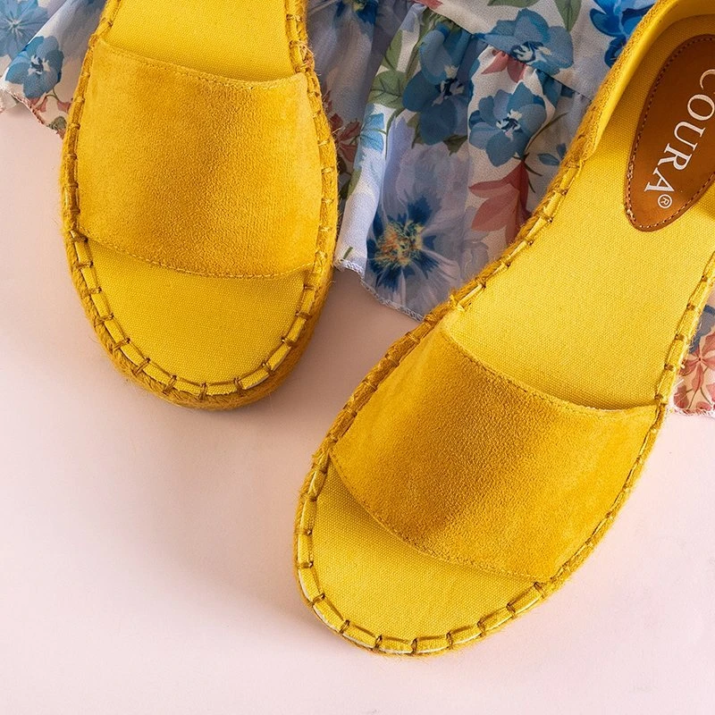 OUTLET Žlté dámske sandále na platforme Sitra - Obuv