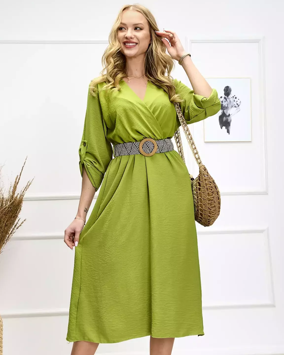 Svetlozelené dámske dlhé šaty s opaskom - Oblečenie