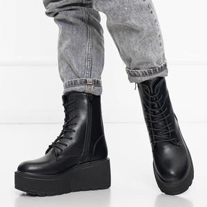 Čierne čižmy na platforme od Jeanne - Footwear