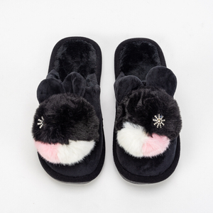 Čierne dámske papuče so zajačikom Rabitso - Obuv