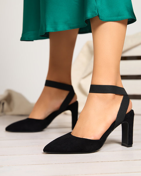 Čierne dámske sandále na stĺpiku Brossi. Obuv