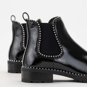 Čierne lakované čižmy s ozdobnými kamienkami na zvršku Pefisi-Footwear