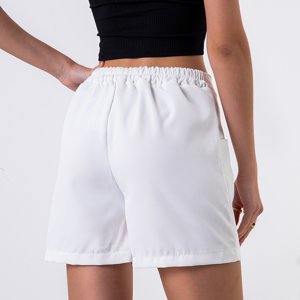 Dámske biele krátke šortky s gombíkmi - Oblečenie