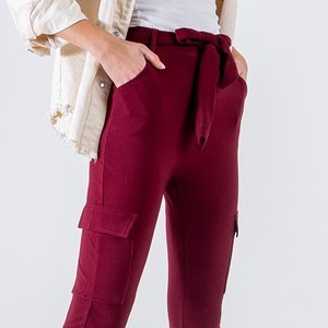 Dámske nákladné nohavice s vreckami vo vínovej farbe - Oblečenie