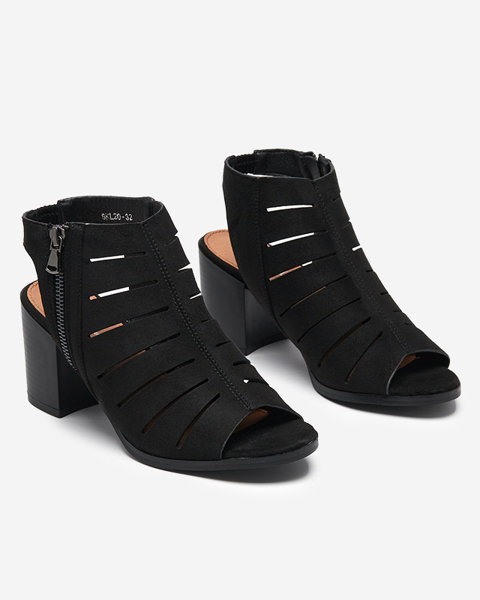 Dámske sandále s výrezmi čiernej farby Athief- Footwear