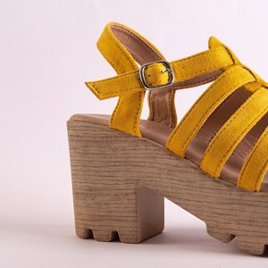 Horčičné dámske sandále Tamianka na vysokom podpätku - Obuv