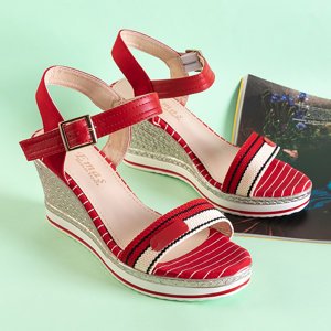 Klinové sandále s červeným pásikom Carlota - Obuv