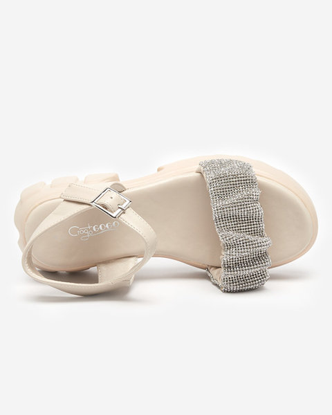 OUTLET Béžové dámske sandále s kubickými zirkónmi Pokio- Topánky