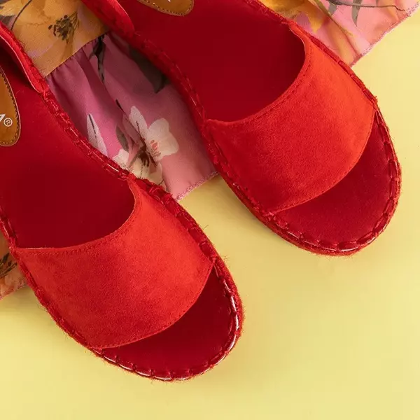 OUTLET Červené dámske sandále na platforme Sitra - Obuv