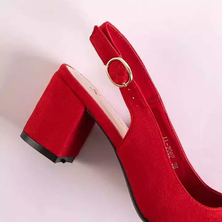 OUTLET Červené dámske sandále na stĺpiku Siofra - Obuv