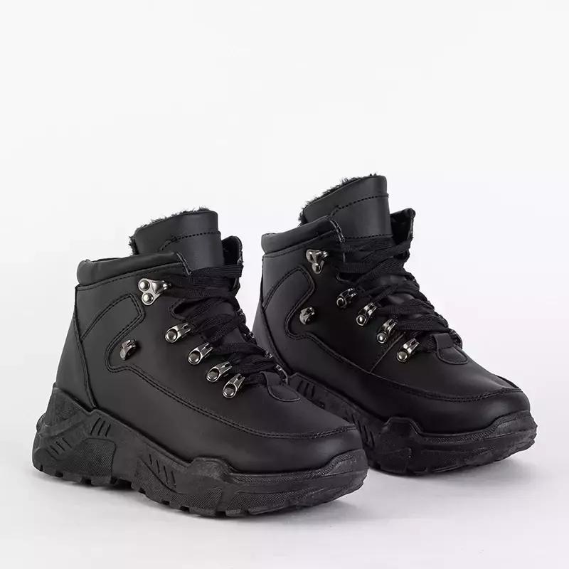 OUTLET Čierne čižmy z ekologickej kože od Rueq- Footwear