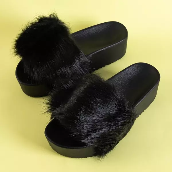 OUTLET Čierne dámske papuče na platforme s kožušinou Lorina - Obuv