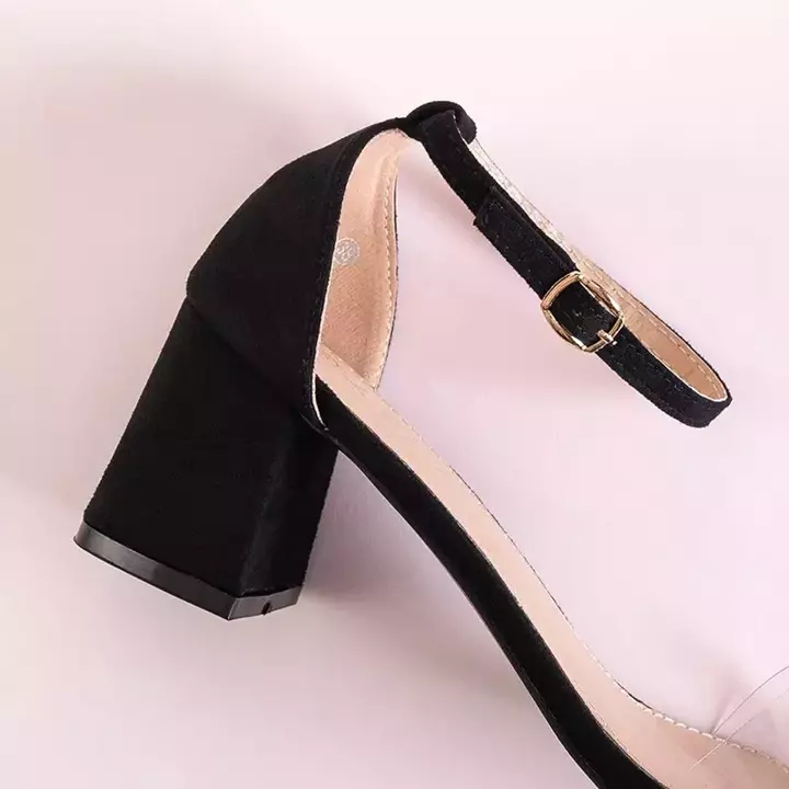 OUTLET Čierne dámske sandále na nízkom podpätku Exma - Obuv