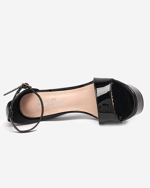 OUTLET Čierne dámske sandále na vyššom podpätku Berija - Obuv