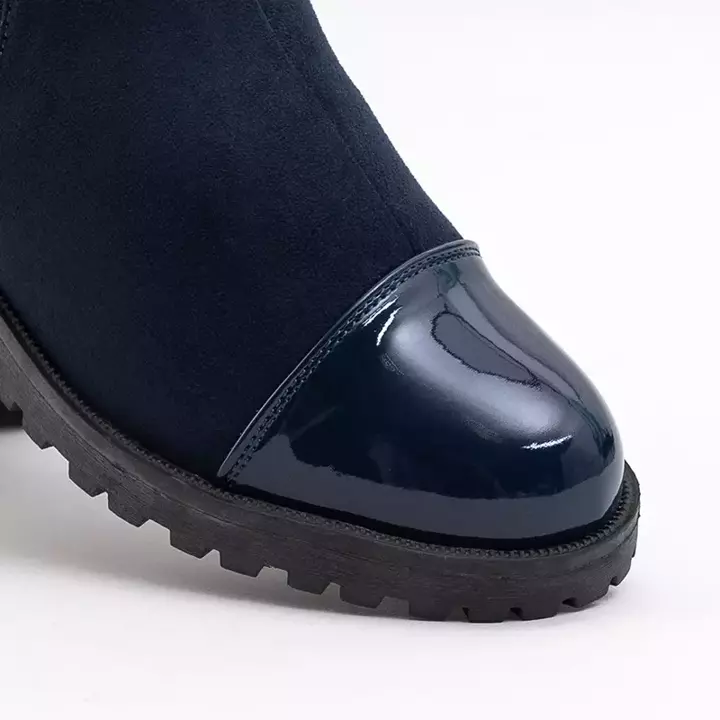 OUTLET Dámske tmavomodré topánky s lakovanými vložkami do obuvi Liwbu