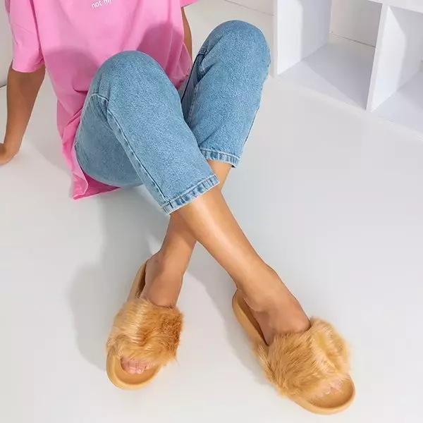 OUTLET Hnedé papuče s kožušinou Millie- Shoes