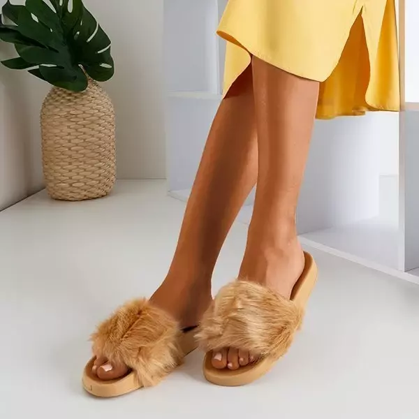 OUTLET Hnedé papuče s kožušinou Millie- Shoes