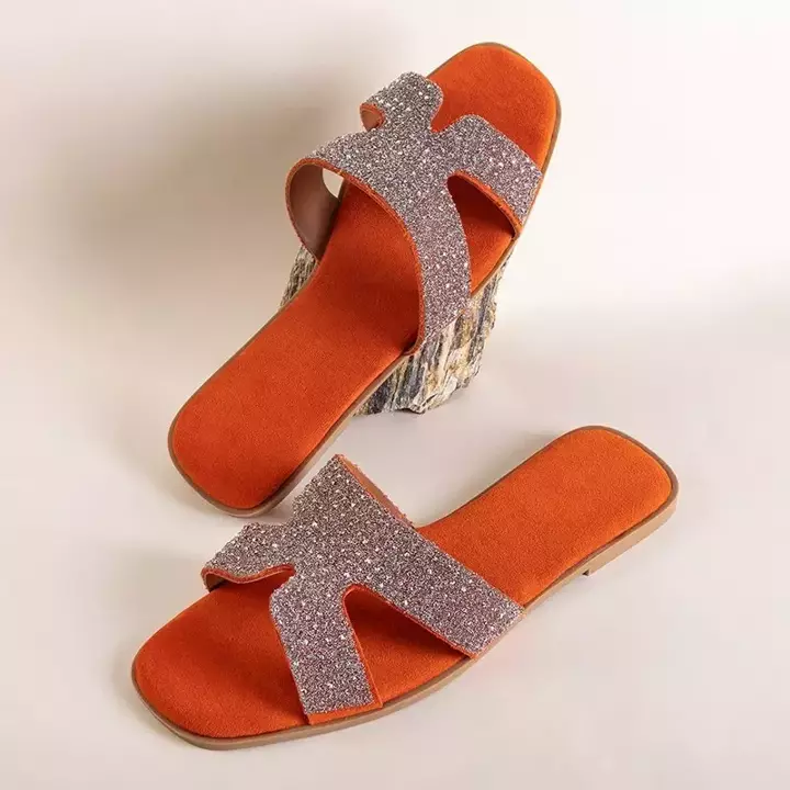 OUTLET Oranžové dámske papuče s ozdobami Haviva - Obuv
