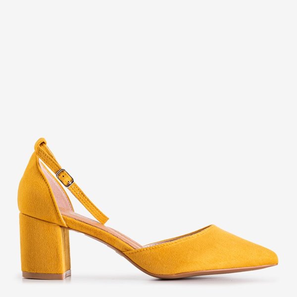OUTLET Žlté dámske sandále na podpätku Rumila - Obuv