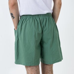 Tmavo zelené pánske šortky s vreckami - Oblečenie