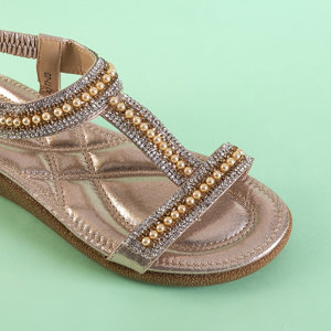 Zlaté dámske sandále s dekoráciou Alika - Obuv
