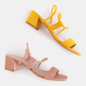 Žlté dámske sandále na nízkom stĺpiku Penelori - Obuv