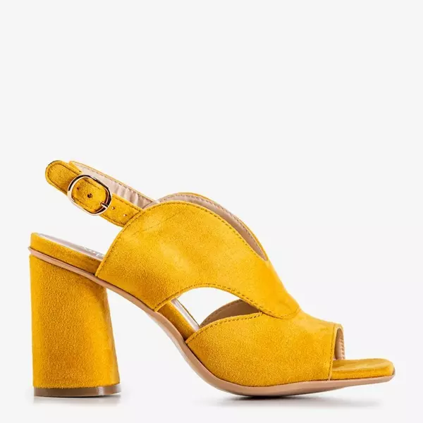 Žlté dámske sandále na stĺpiku Biserka - Obuv